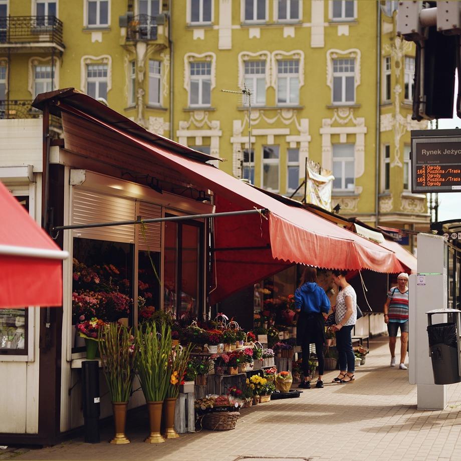 Zdjęcie Rynku Jeżyckiego w pobliżu nowej inwestycji Epika Jeżyce w Poznaniu